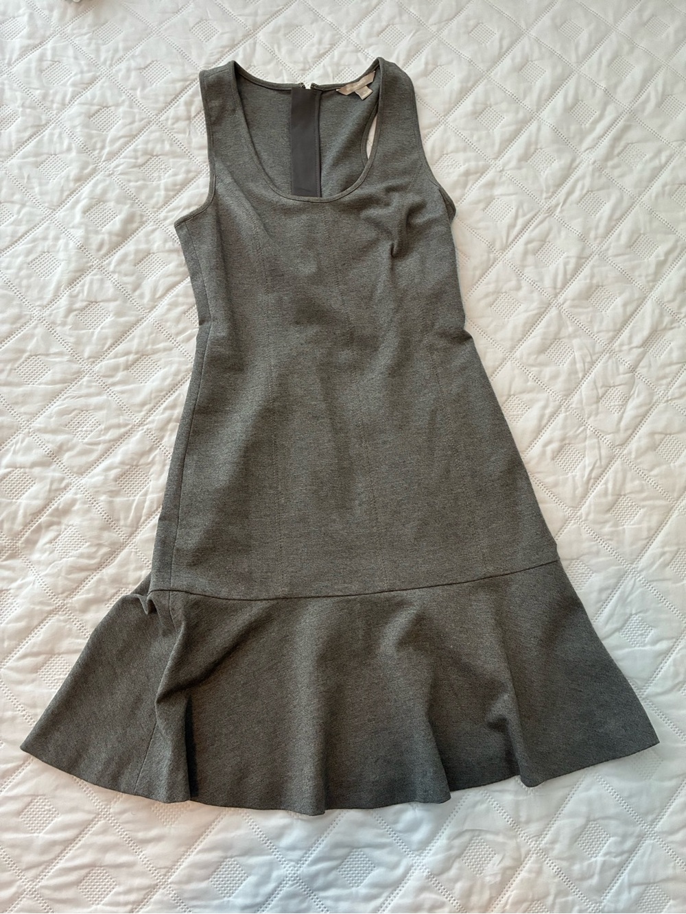 Banana Republic Gray Ponte Knit Sleeveless Drop-Waist Flounce Dress - Size 0